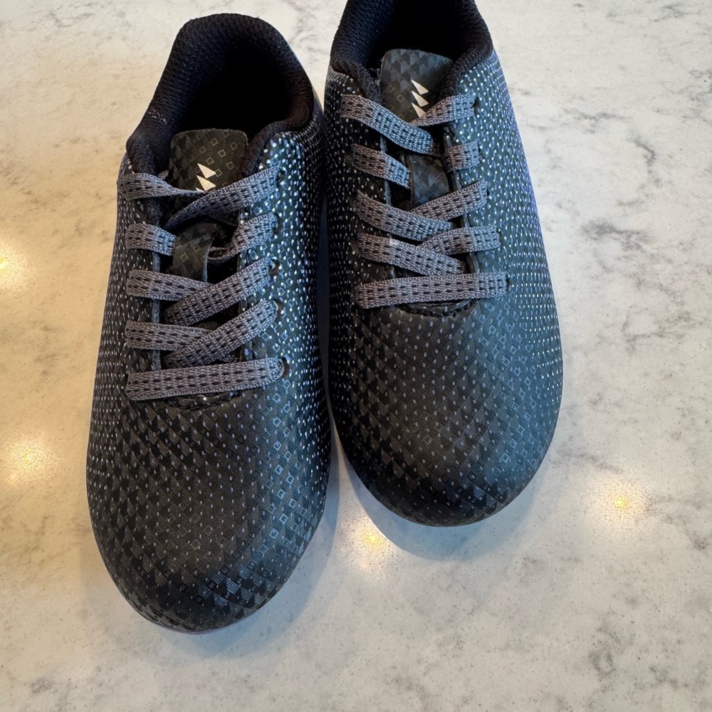 Kids Black Soccer Cleats DSG